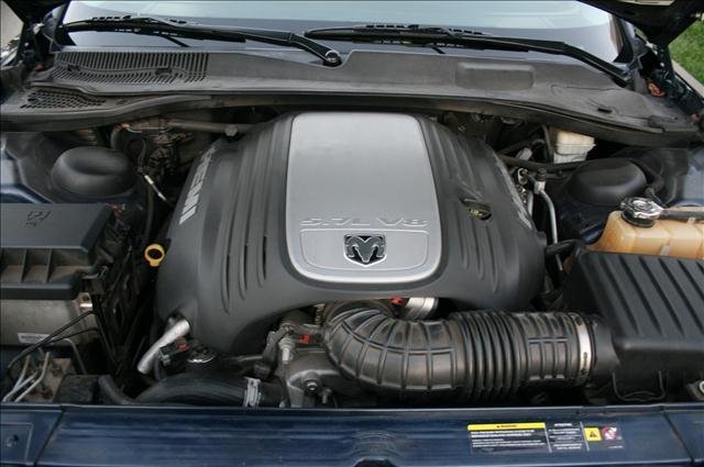 Image 12 of 2005 Dodge Magnum RT…