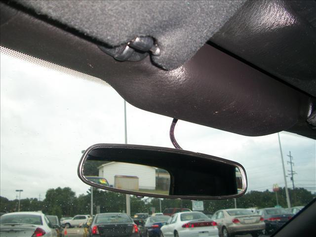 Image 13 of 2005 Chrysler Sebring…